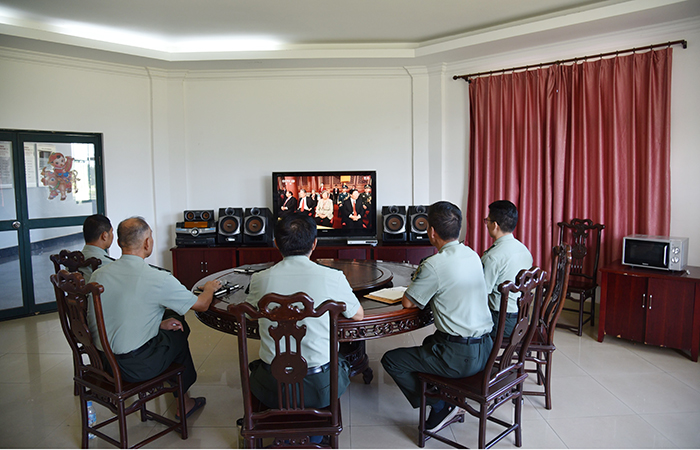 1625131488791709.jpg 柬埔寨3811項(xiàng)目與中國(guó)人民解放軍第十二批援柬專(zhuān)家組小.jpg